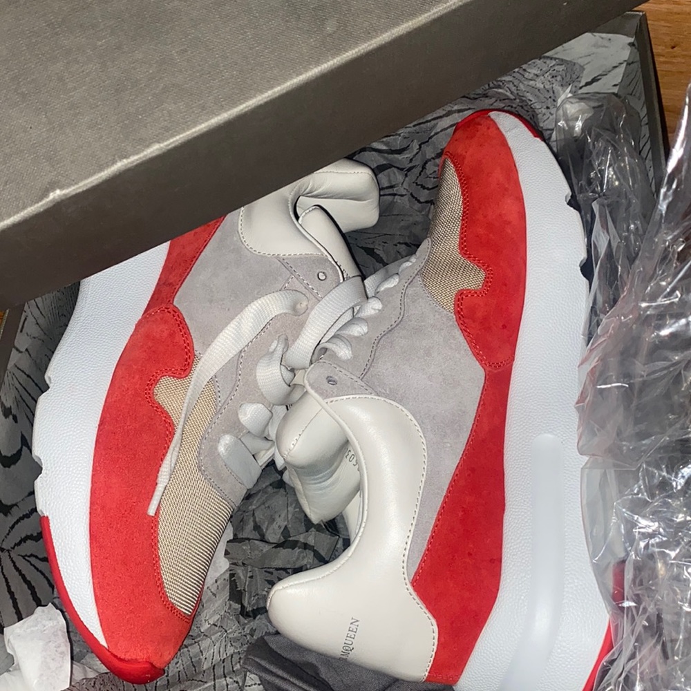 Alexander McQueen Mens sneakers